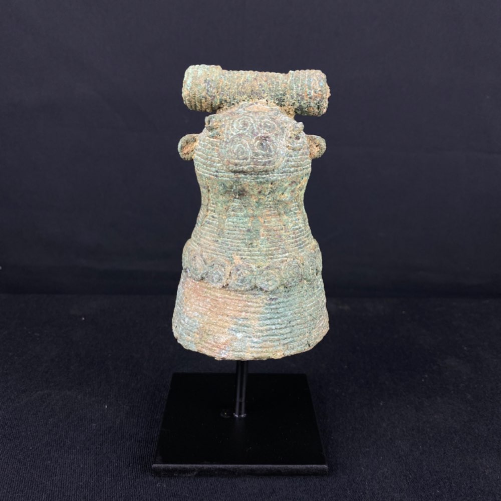 Bronze bell from the Dong Son/Ban Chiang culture, around 2,500 yrs old