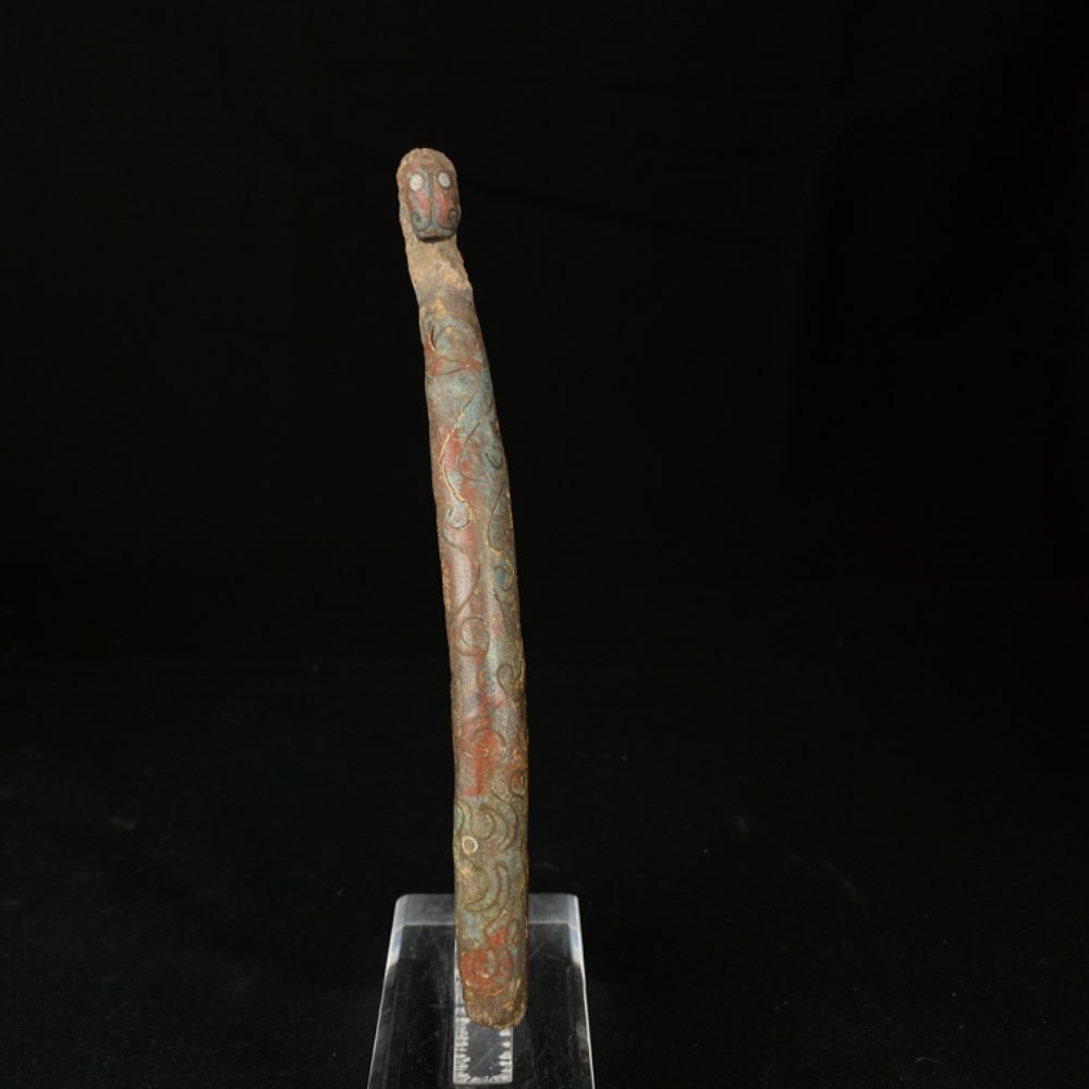 Bronze belt hook from the Han Dynasty with silver inlay