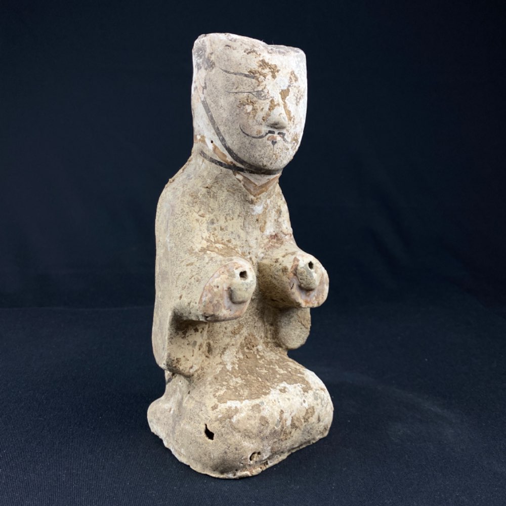 Han Dynasty male court attendant of terracotta