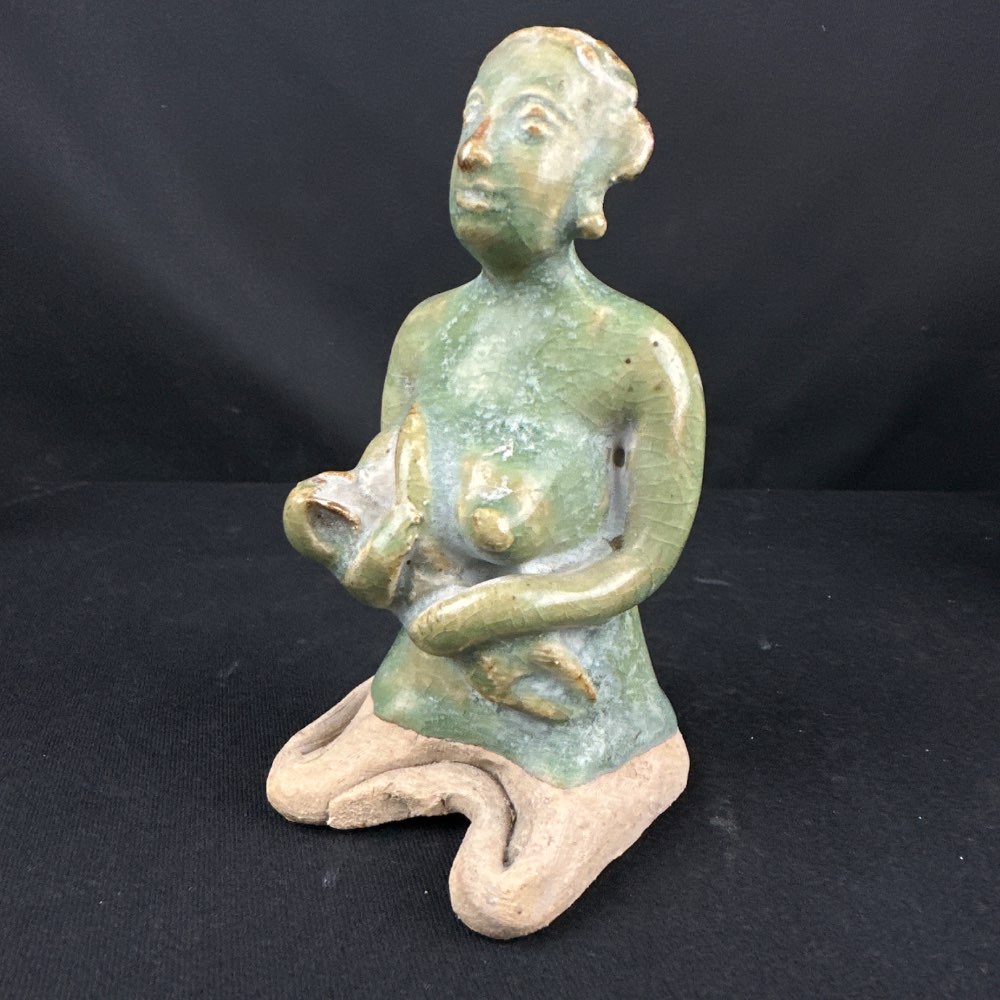 Sawankhalok ceramic Thai mother with baby, 14-16th Century