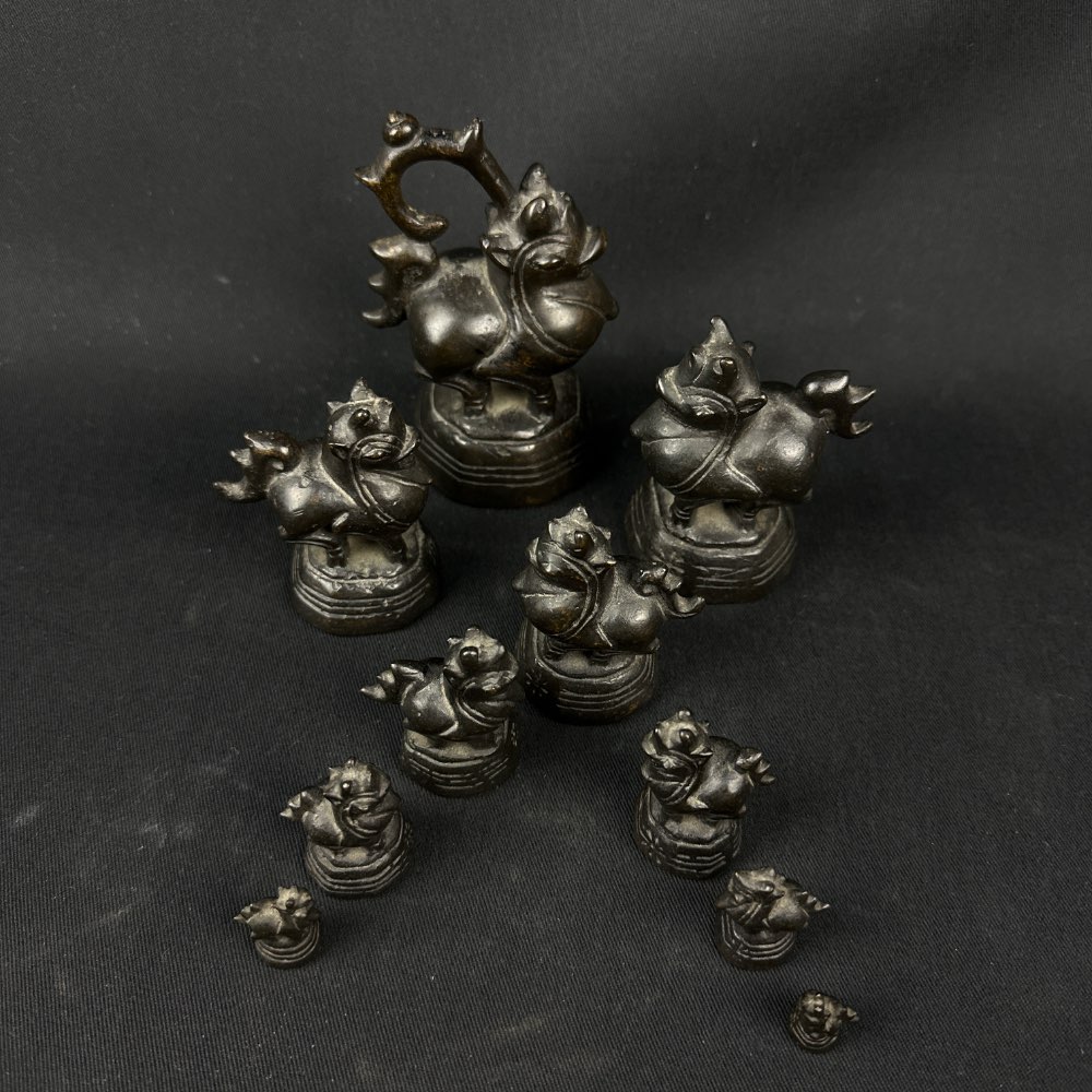 Set of 10 Hintha/Hamsa bird opium weights of bronze from Birma, 19th century or older
